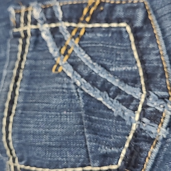 BKE STARLITE EMBROIDERED DISTRESSED FLARE-LEG DENIM JEAN - Picture 3 of 14